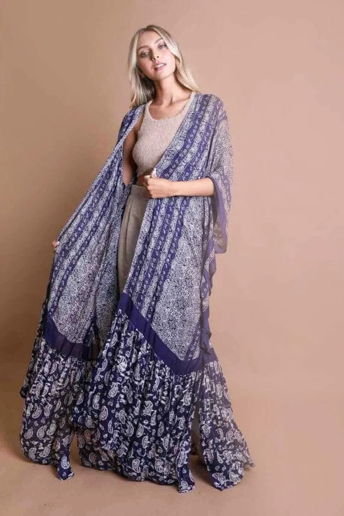paisley_tapestry_free_flo_9.webp Paisley Tapestry Free Flow Kimono *Online Only*