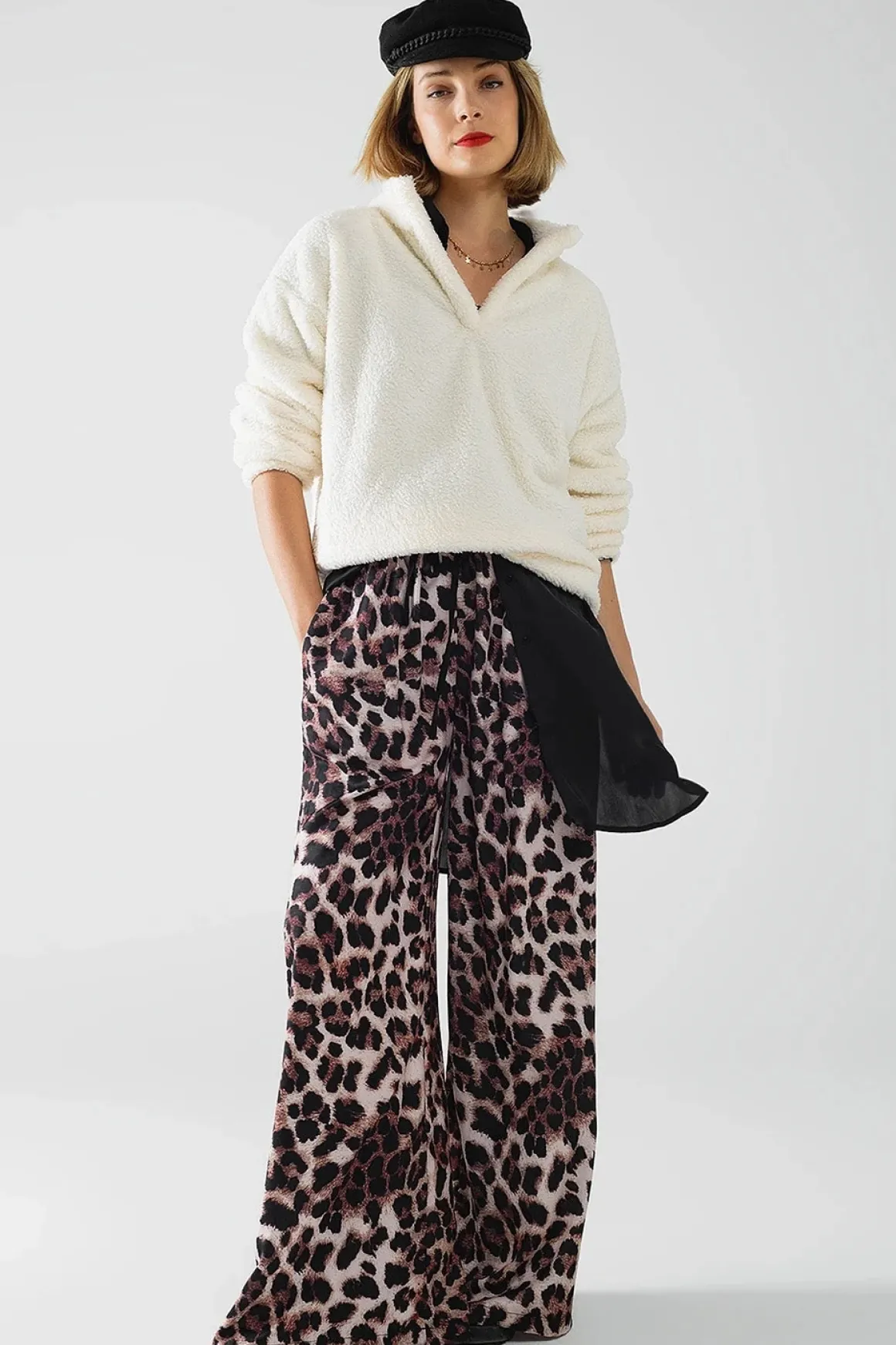 Q2 Wide Leg Leopard Print Pants