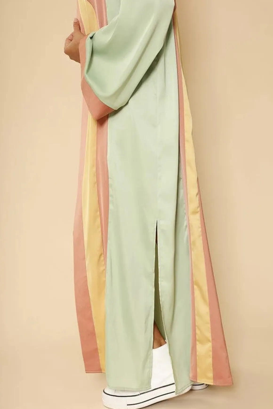 retro_arch_kimono_online__2.webp Retro Arch Kimono *Online Only*