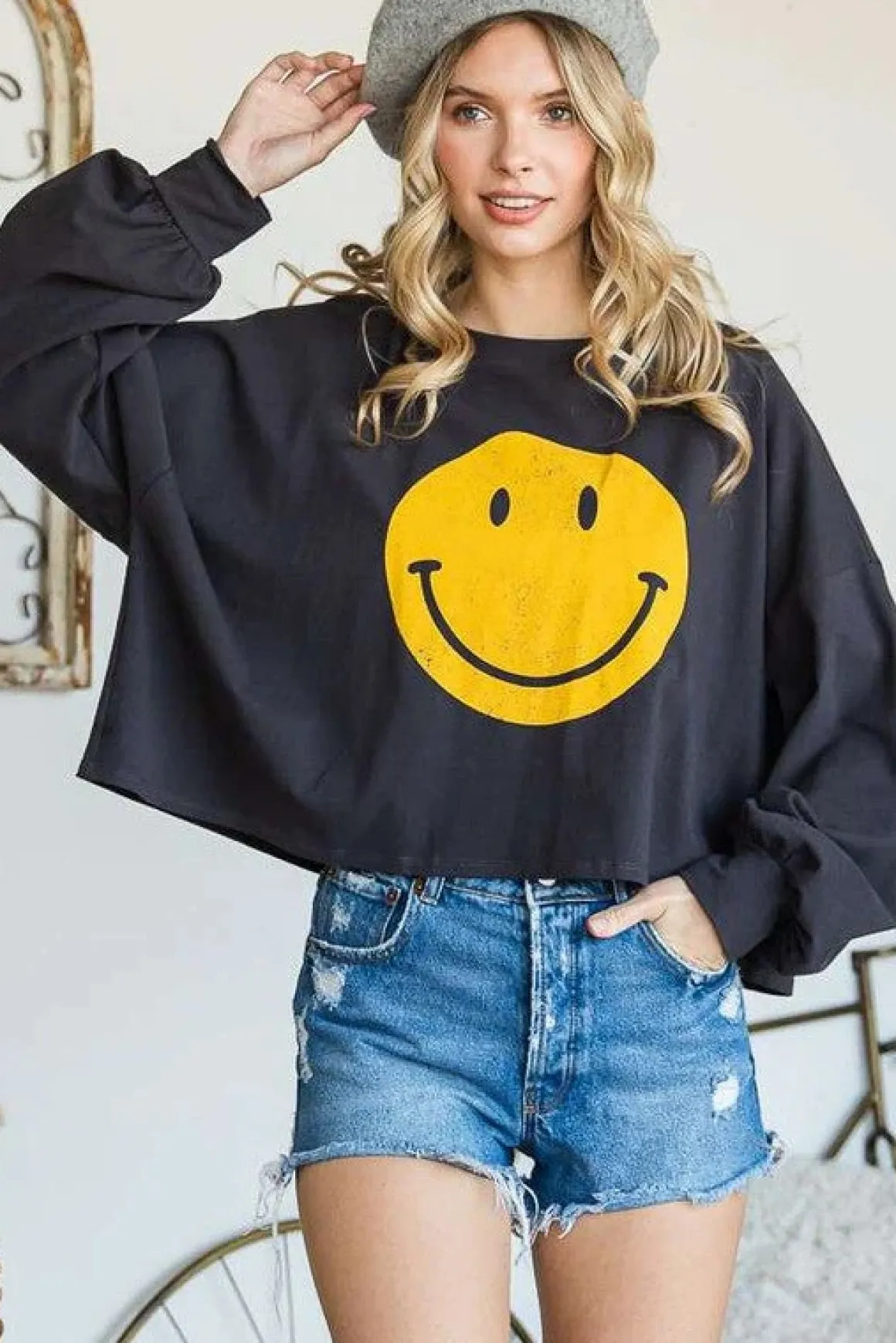 smiley_face_long_sleeve_c_12.webp SMILEY FACE LONG SLEEVE CROP TOP *Online Only*