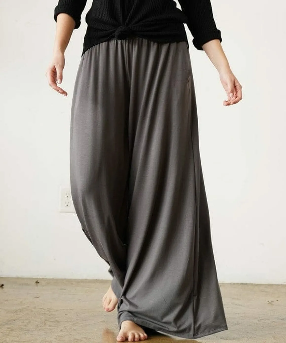 smock_elastic_waist_maxi__10.webp SMOCK ELASTIC WAIST MAXI PALAZZO *Online Only*