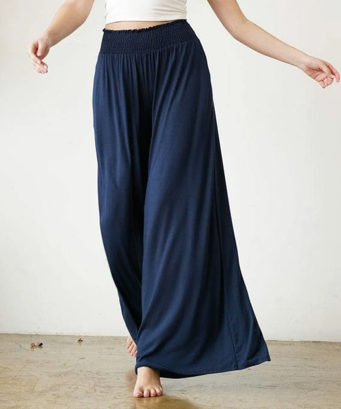 smock_elastic_waist_maxi__12.webp SMOCK ELASTIC WAIST MAXI PALAZZO *Online Only*