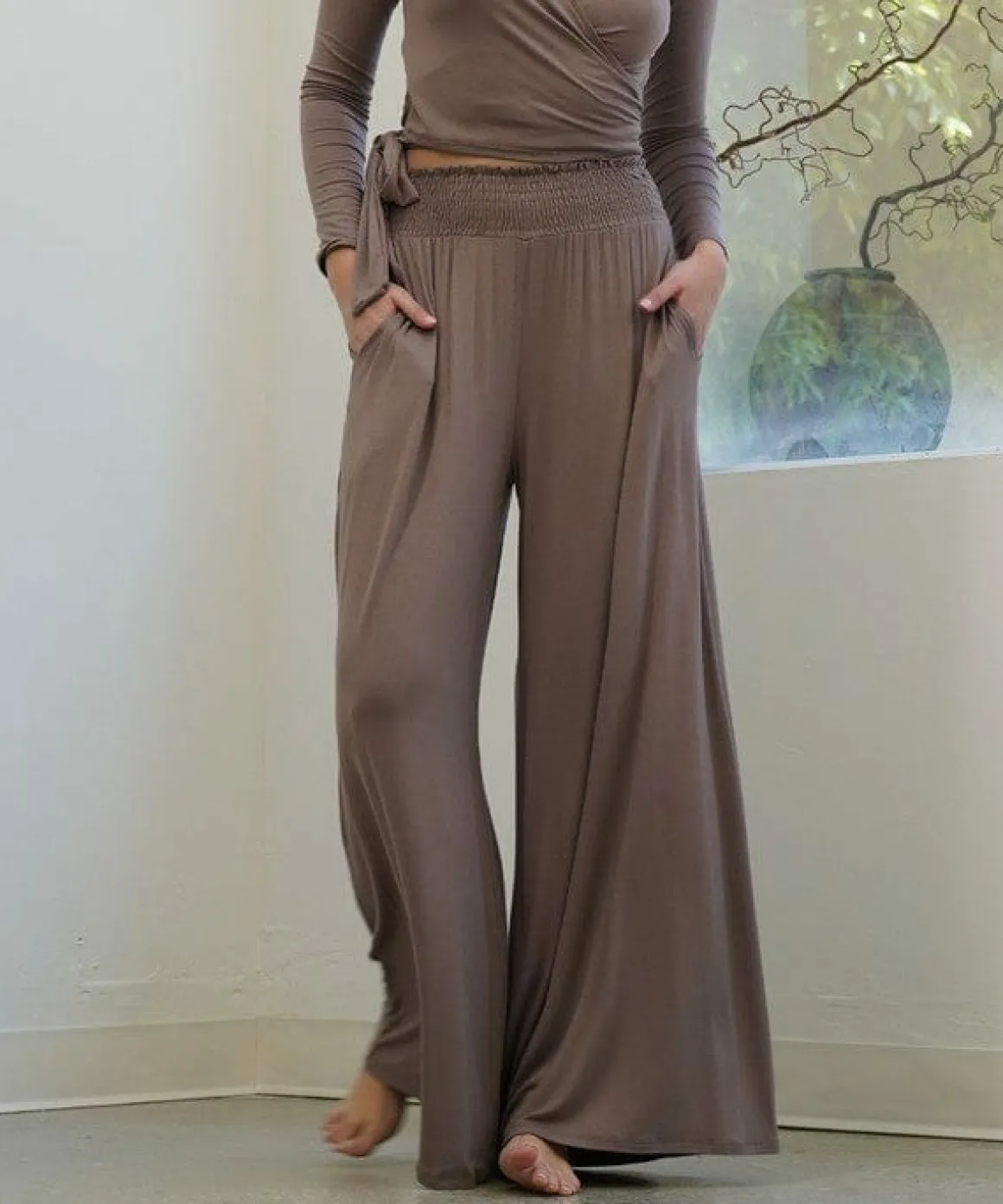 smock_elastic_waist_maxi__5.webp SMOCK ELASTIC WAIST MAXI PALAZZO *Online Only*