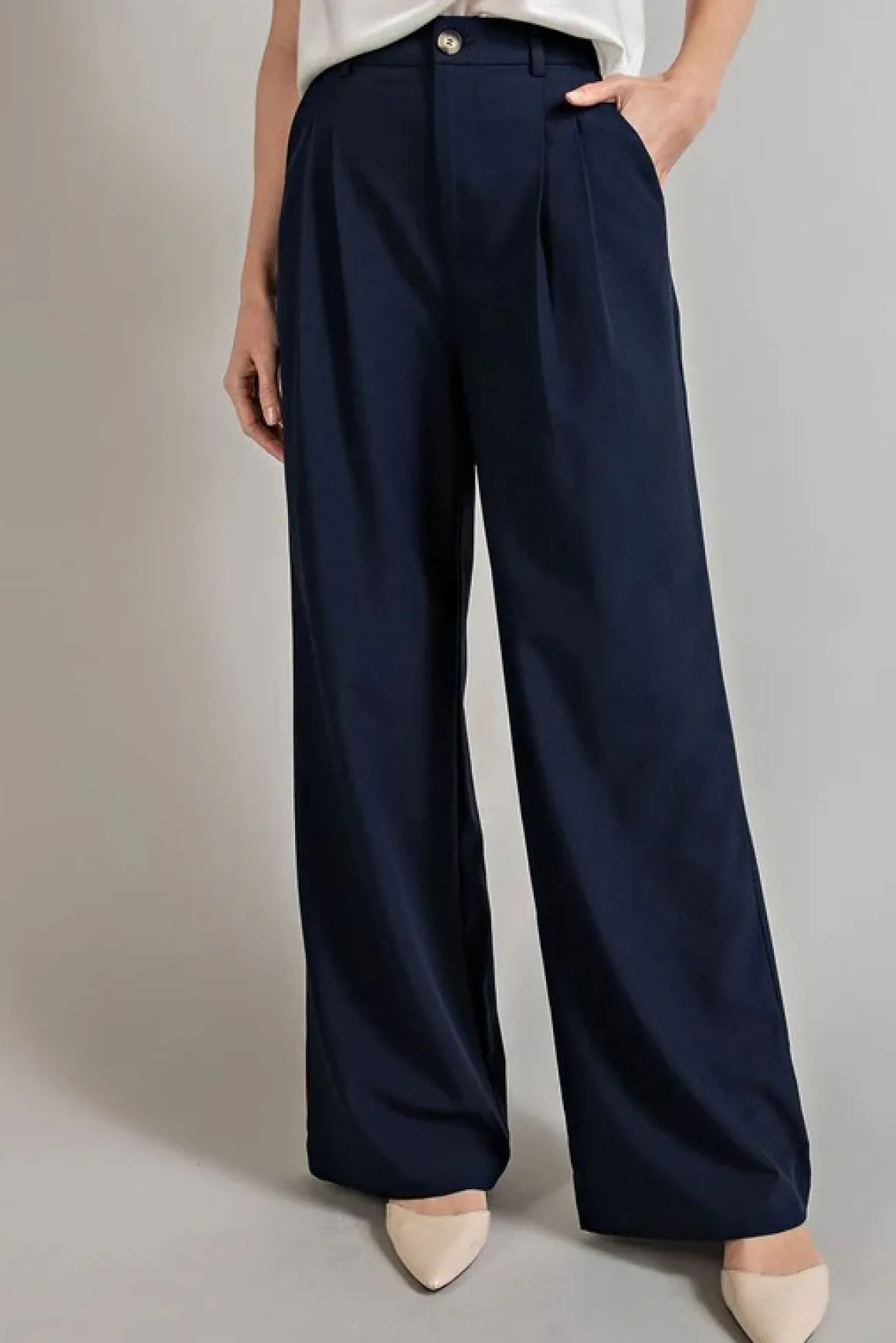 straight_leg_pants_online_15.webp Straight Leg Pants *Online Only*