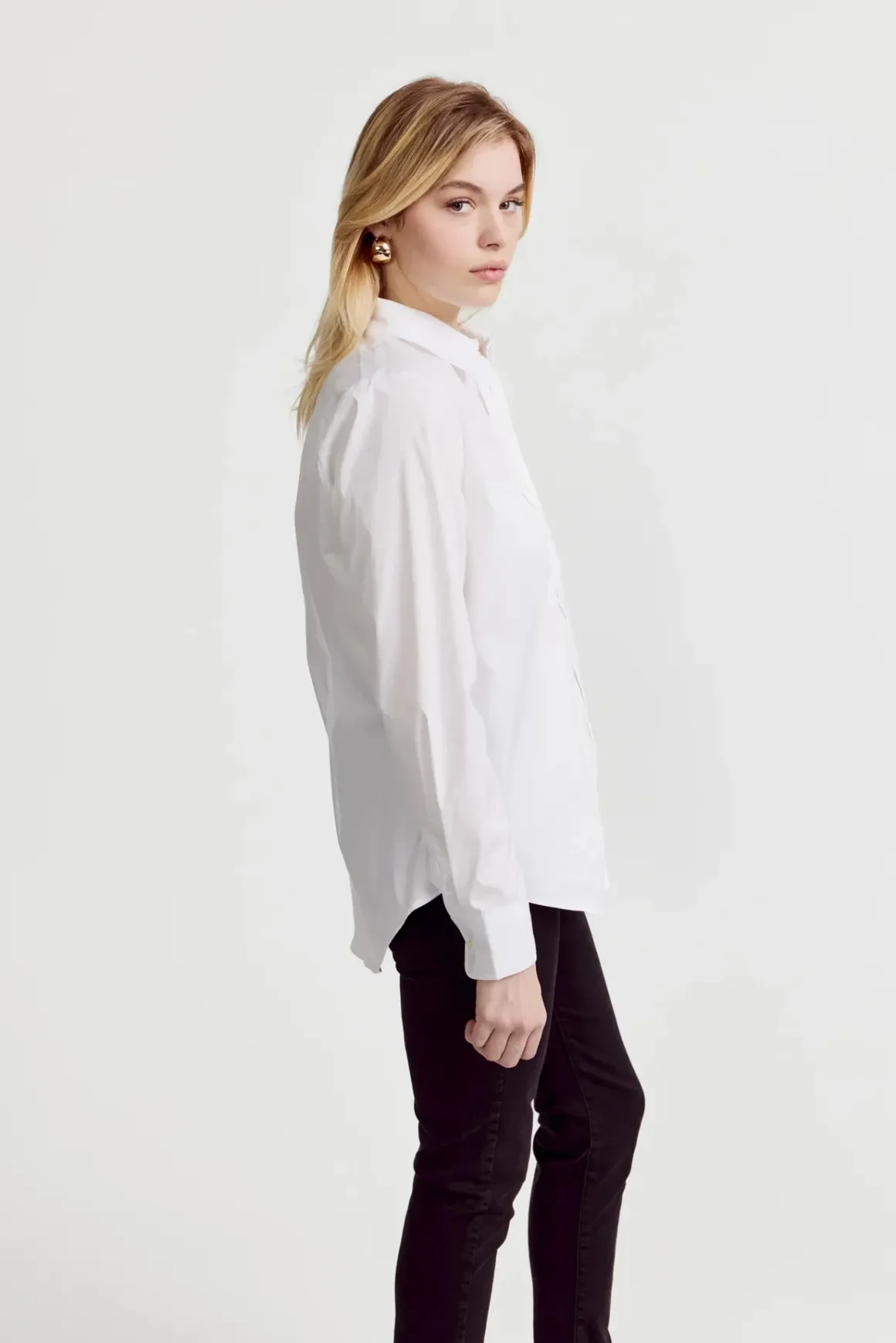 the_shirt_essentials_icon_8.webp The Shirt Essentials Icon Shirt