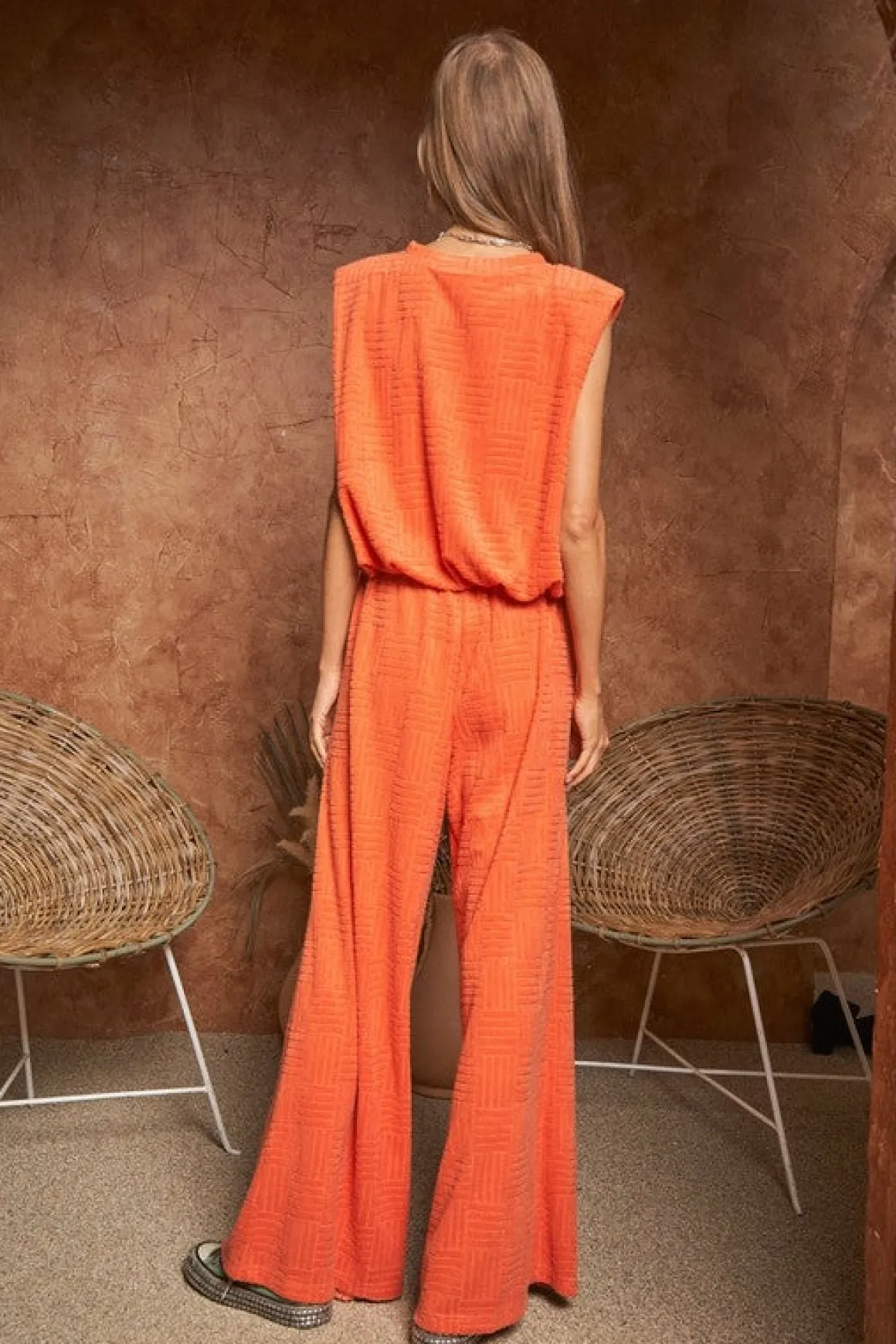 velvet_sleeveless_round_n_11.webp Velvet Sleeveless Round Neck Top and Pants Set *Online Only*
