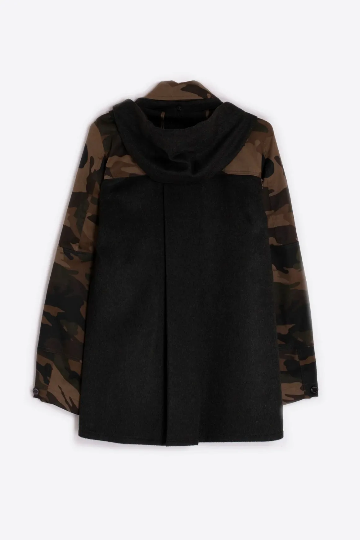 vilagallo_aggie_camo_jack_3.webp Vilagallo Aggie Camo Jacket