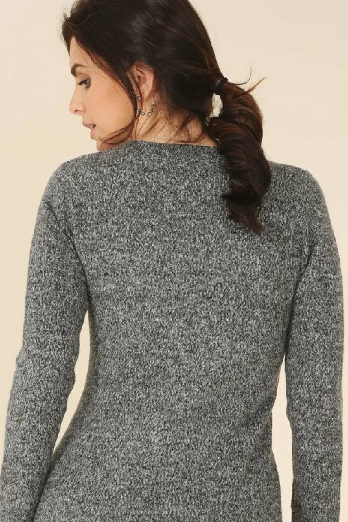vneck_sweater_maxi_dress__13.webp V-neck sweater maxi dress *Online Only*