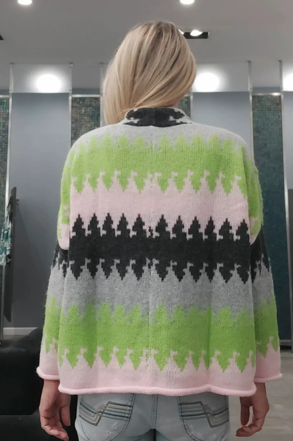 zaket_amp_plover_colorbur_2.webp Zaket & Plover Colorburst Cardigan